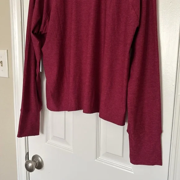 NWT Beyond Yoga Women's Burgundy Long Sleeve Top (M) - Picture 8 of 11